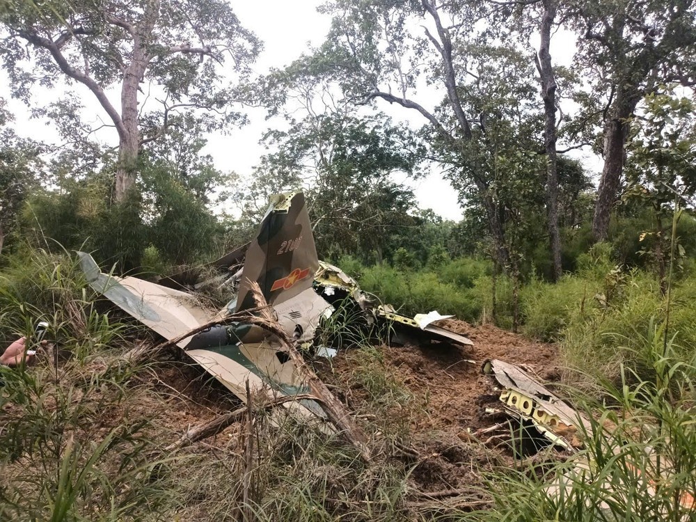 Roi may bay Yak-130 anh 1