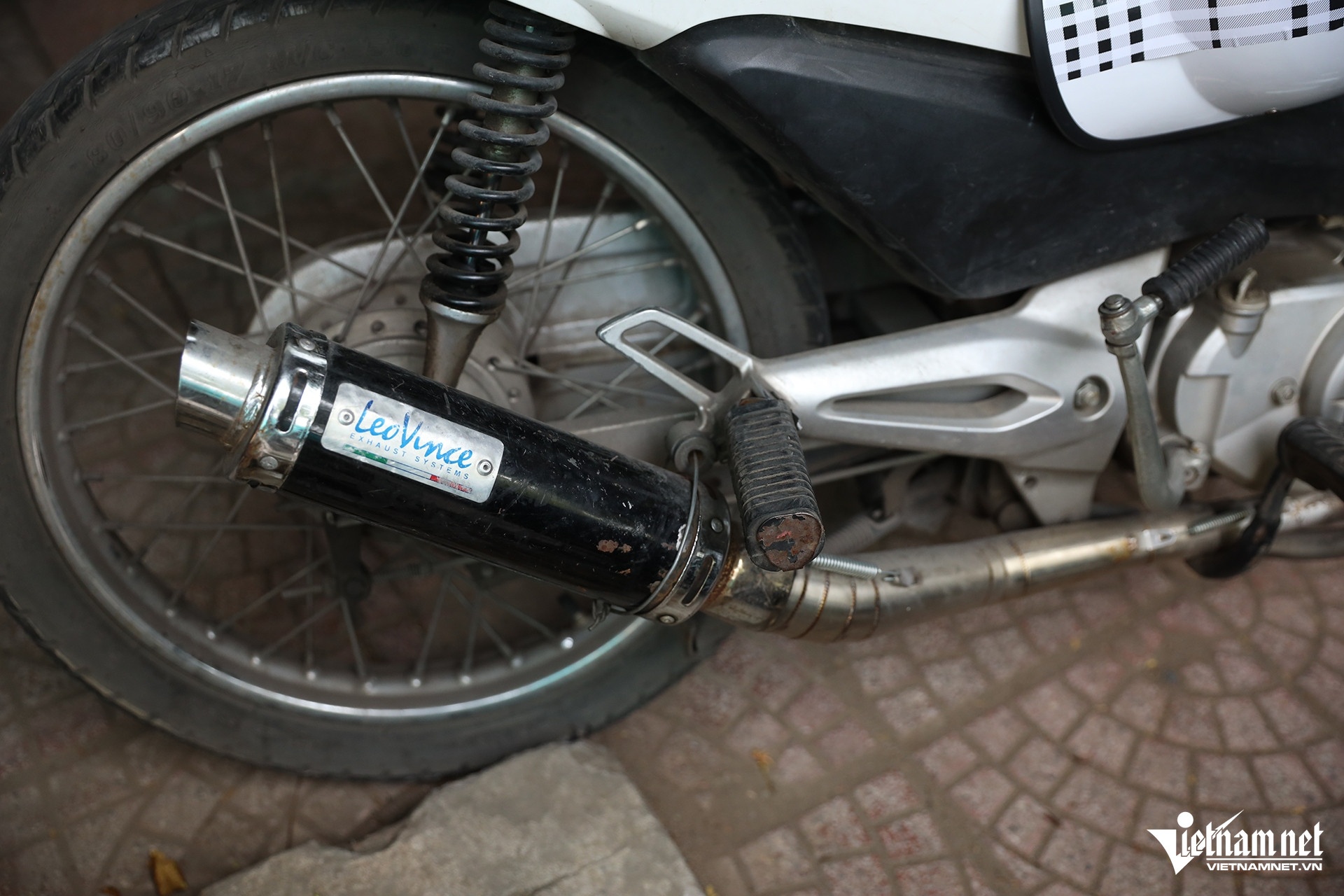 Quai xe Ha Noi anh 5