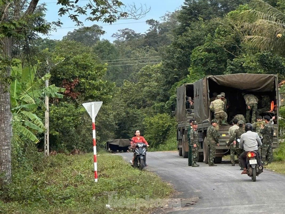 Roi may bay Yak-130 anh 7