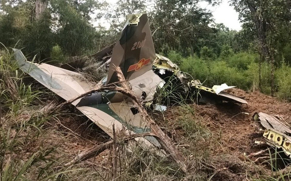 Tim thay hop den may bay Yak-130 roi o Dak Lak hinh anh