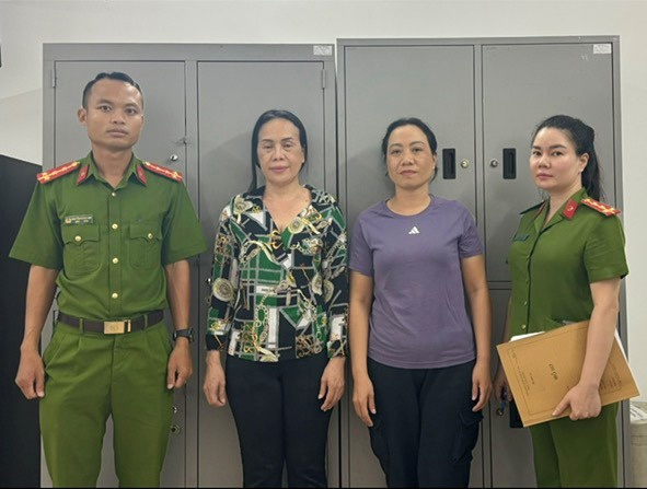 Vận chuyển,  716 viên kim cương ảnh 1 Van chuyen,  716 vien kim cuong anh 1