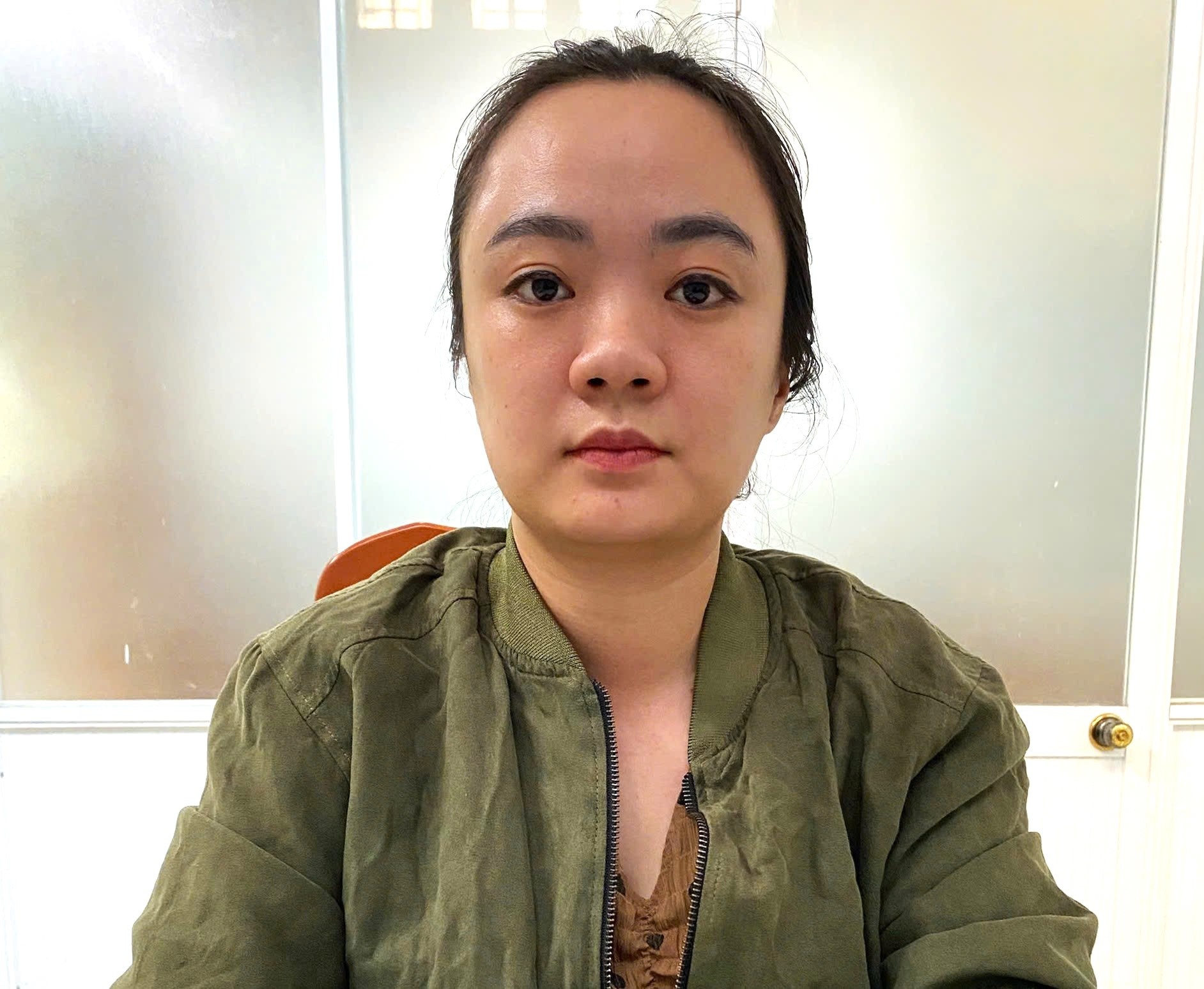 Nhan vien ngan hang,  Lua dao,  Dau tu tien ao,  Ngan hang ABBank,  An Binh Bank anh 1