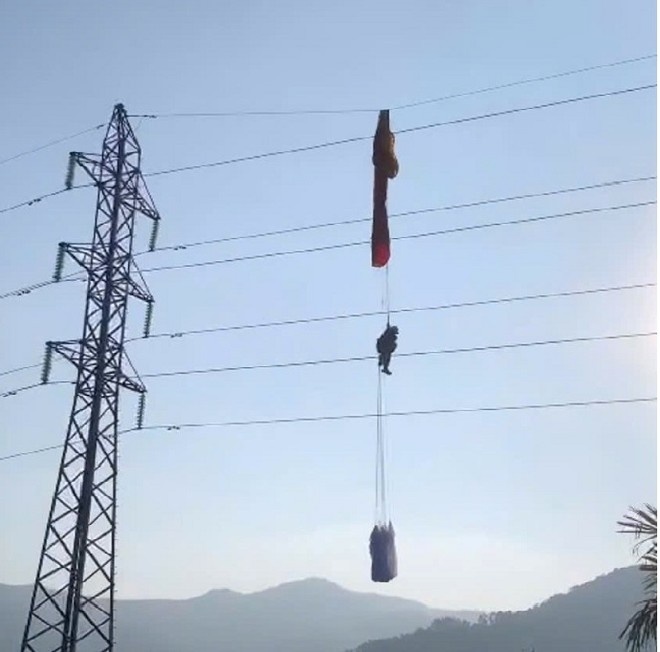 Du luon Ha Noi,  Cao the Hoa Binh anh 1