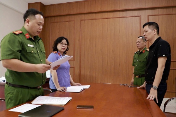 De nghi truy to 34 doi tuong lien quan Cong ty dau khi Quang Ninh hinh anh