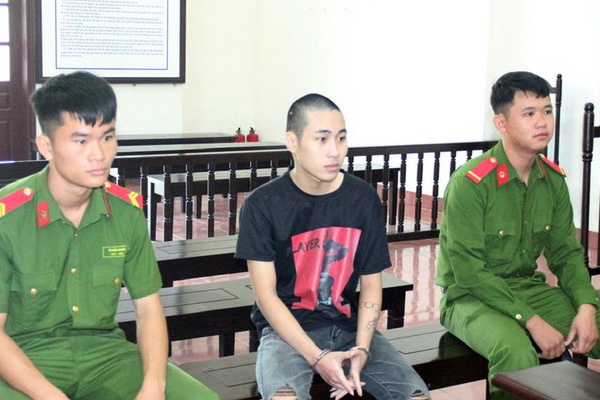 Tuyen an phat tu doi tuong trom cap dien thoai iPhone hinh anh