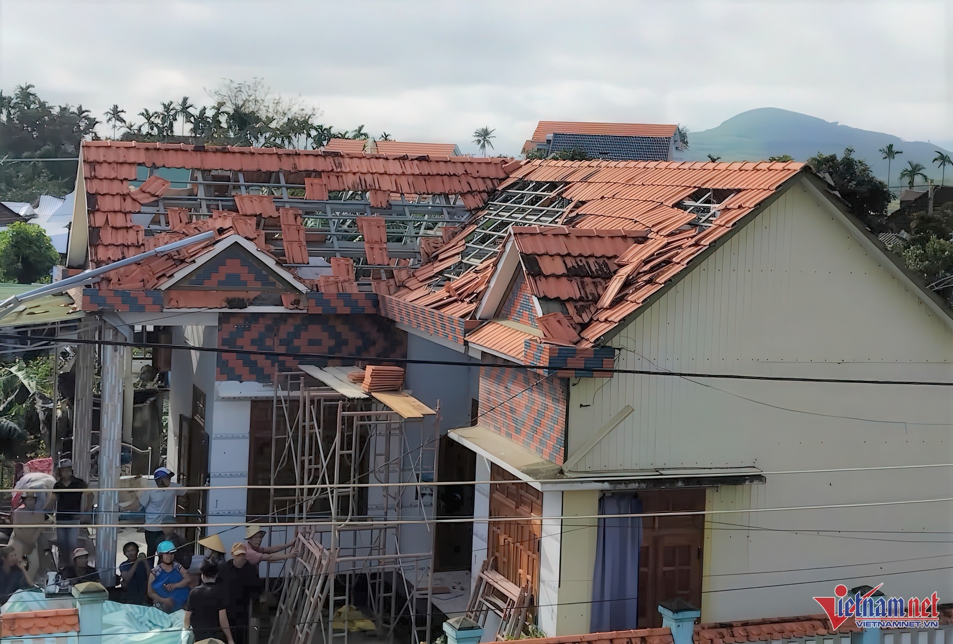 Loc xoay Quang Ngai anh 2