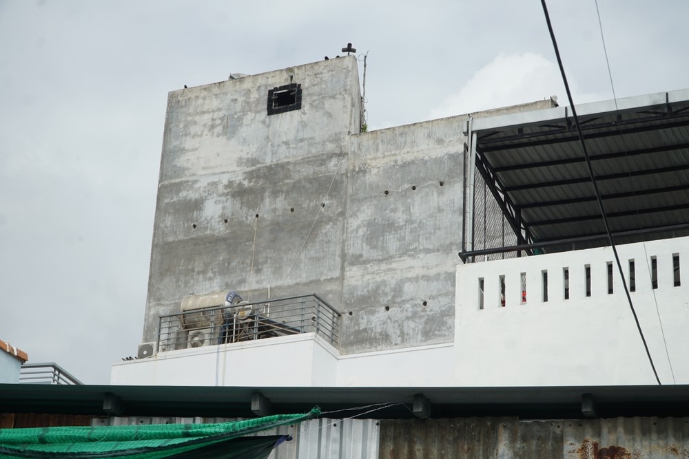 Kho so vi tieng loa du chim yen 'hanh' suot ngay dem hinh anh