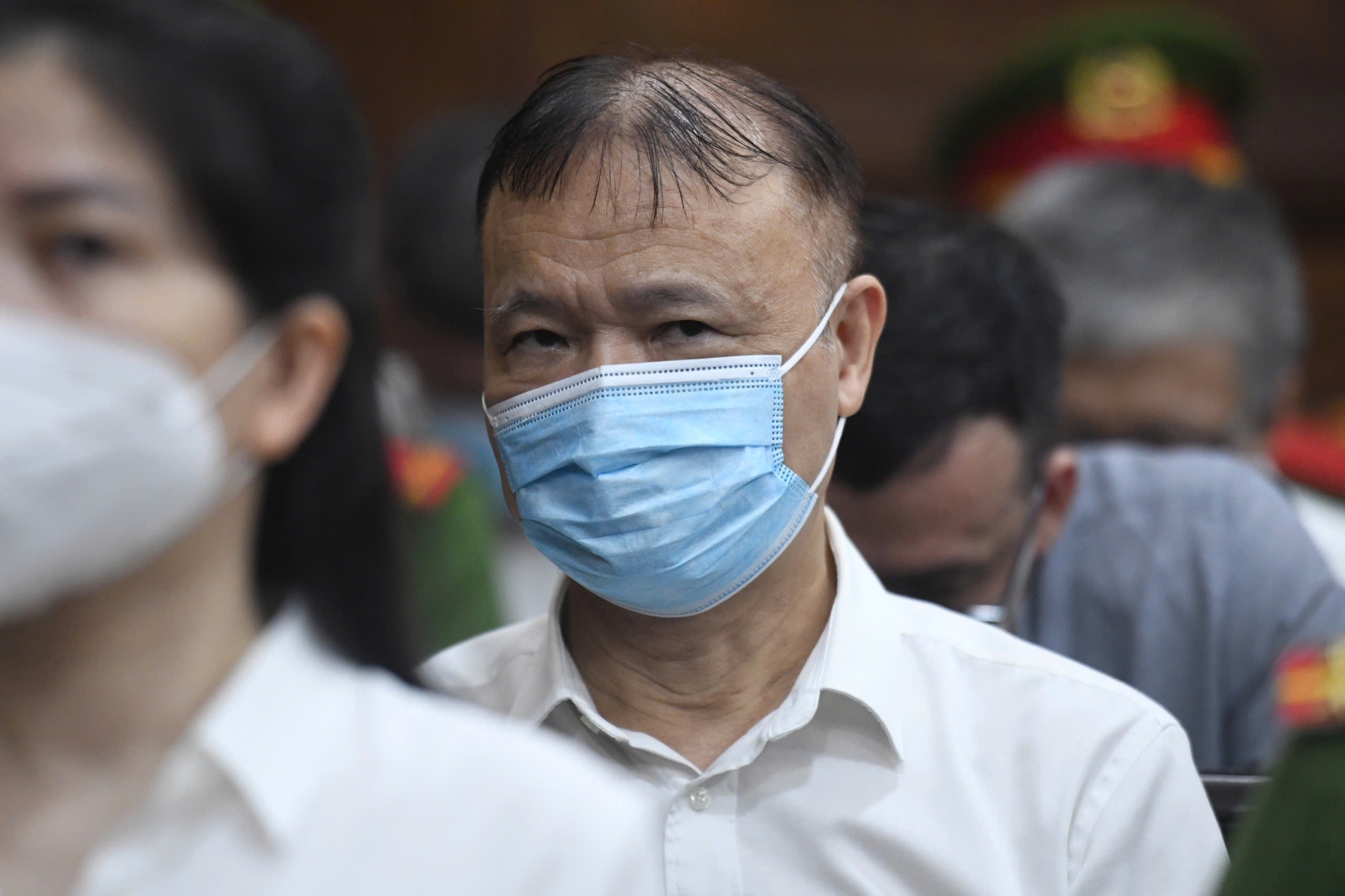 vu Xuyen Viet Oil anh 4