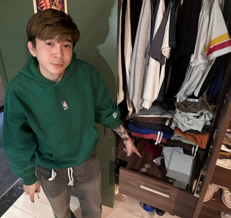 Chi Dan,  An Tay anh 5