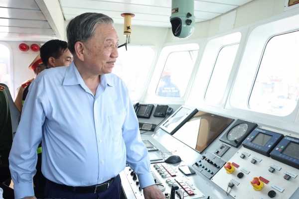 Tong Bi thu To Lam tham va lam viec tai thanh pho Hai Phong hinh anh