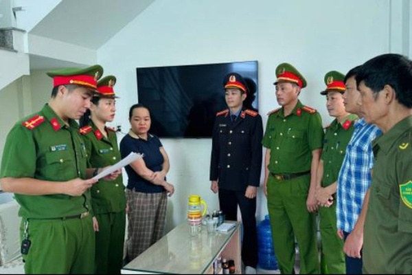 Khoi to vu an mua ban trai phep hoa don tong tri gia 40 ty dong hinh anh