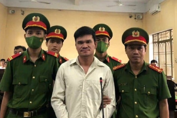 Y an tu hinh ke ru ban mua 5 banh heroin hinh anh
