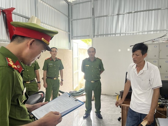 100 hợp đồng,  Mua bán xe khống,  Lê Hoàng Phương ảnh 2 100 hop dong,  Mua ban xe khong,  Le Hoang Phuong anh 2