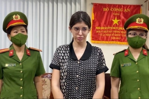 Bat giam ca si Chi Dan, nguoi mau An Tay hinh anh