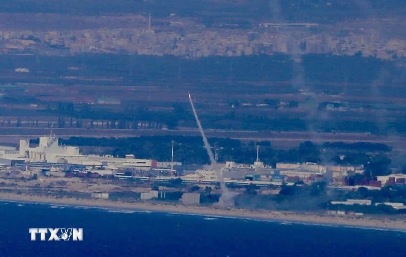 Hezbollah lan dau tan cong co quan dau nao cua quan doi Israel hinh anh