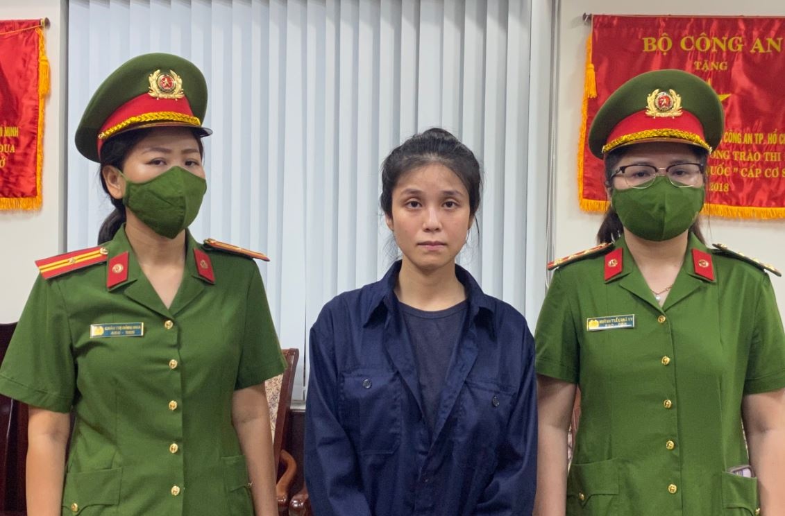 Thu hoi giai thuong ‘Thanh nien song dep’ voi Nguyen Do Truc Phuong hinh anh