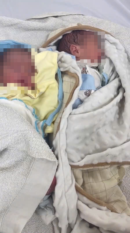 Hai be so sinh TP.HCM anh 1