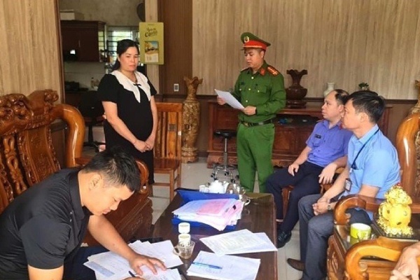 Bat doi tuong lua dao 'dau tu bao hiem' chiem doat gan 1,3 ty dong hinh anh