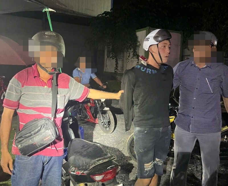 Khong che chu quan,  Cuop tai san anh 2