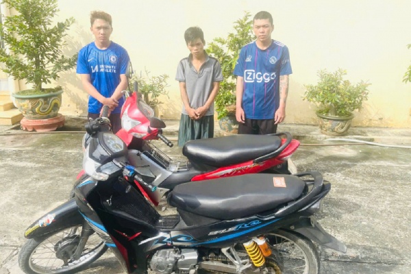 Len mang gia gai lua nan nhan den cho vang vay danh cuop tai san hinh anh