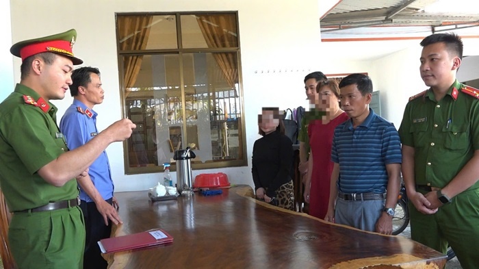 Cong ty Tuan Nhu,  Doanh nghiep Tuan Nhu,  Giam doc Tuan Nhu,  Le Cong Tuan anh 1