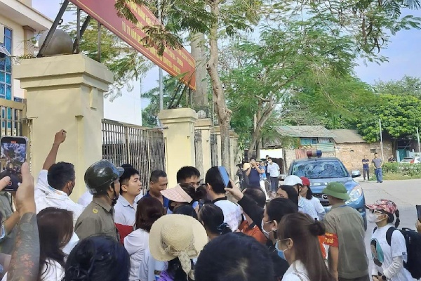 Hoan phien xet xu vu an nam sinh lop 8 bi danh chet nao o Ha Noi hinh anh