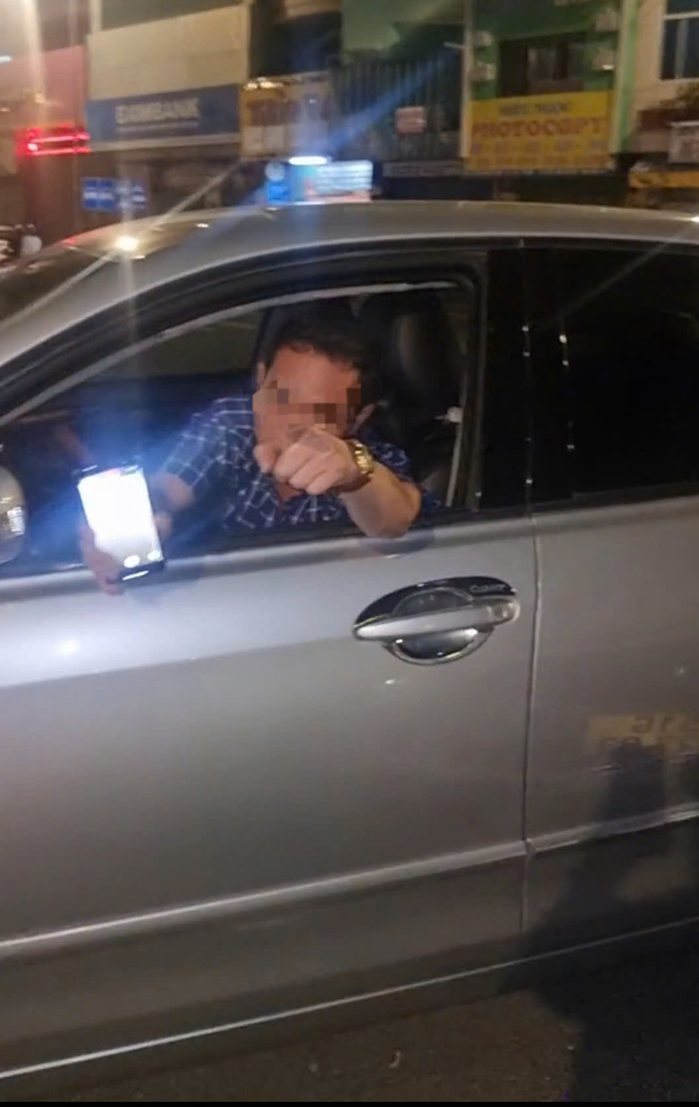 Xu ly cac tai xe oto vi pham nong do con mao danh nha bao, cong an hinh anh