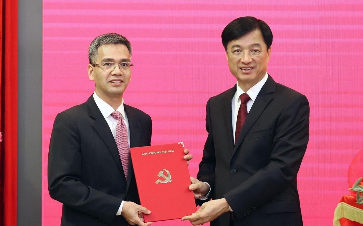 Thu truong Vo Thanh Hung lam Pho Chanh van phong Trung uong Dang hinh anh