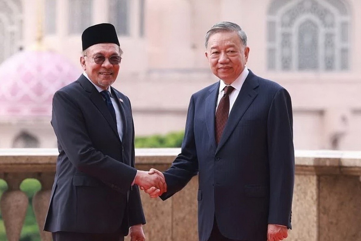 Tong Bi thu To Lam va Phu nhan bat dau tham chinh thuc Malaysia hinh anh