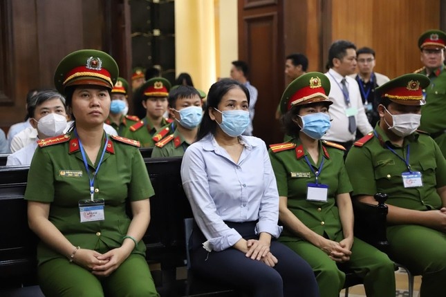 Mai Thi Hong Hanh,  Xuyen Viet Oil,  Ngan hang Vietinbank,  Le Duc Tho,  Chu tich Vietinbank anh 1