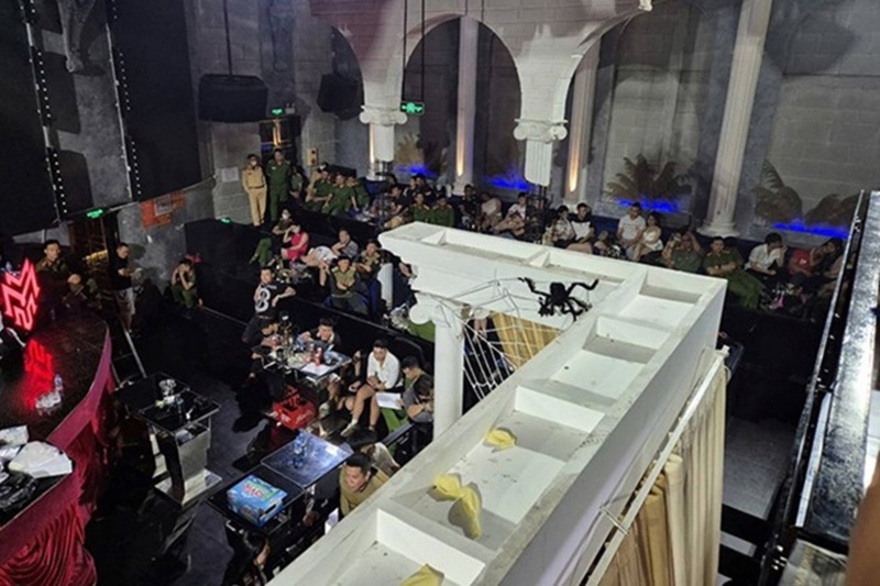 Vu truong New MDM,  Hai Phong,  vu truong,  New MDM,  Quan Maximus Lounge,  quan 191 Ho Sen anh 3