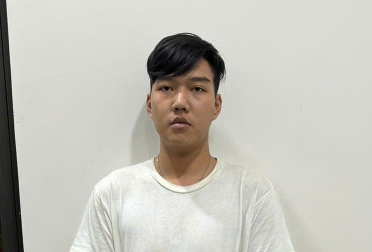Tu chiec xe 'bo quen' gan cong vien, lo ten trom tinh vi hinh anh