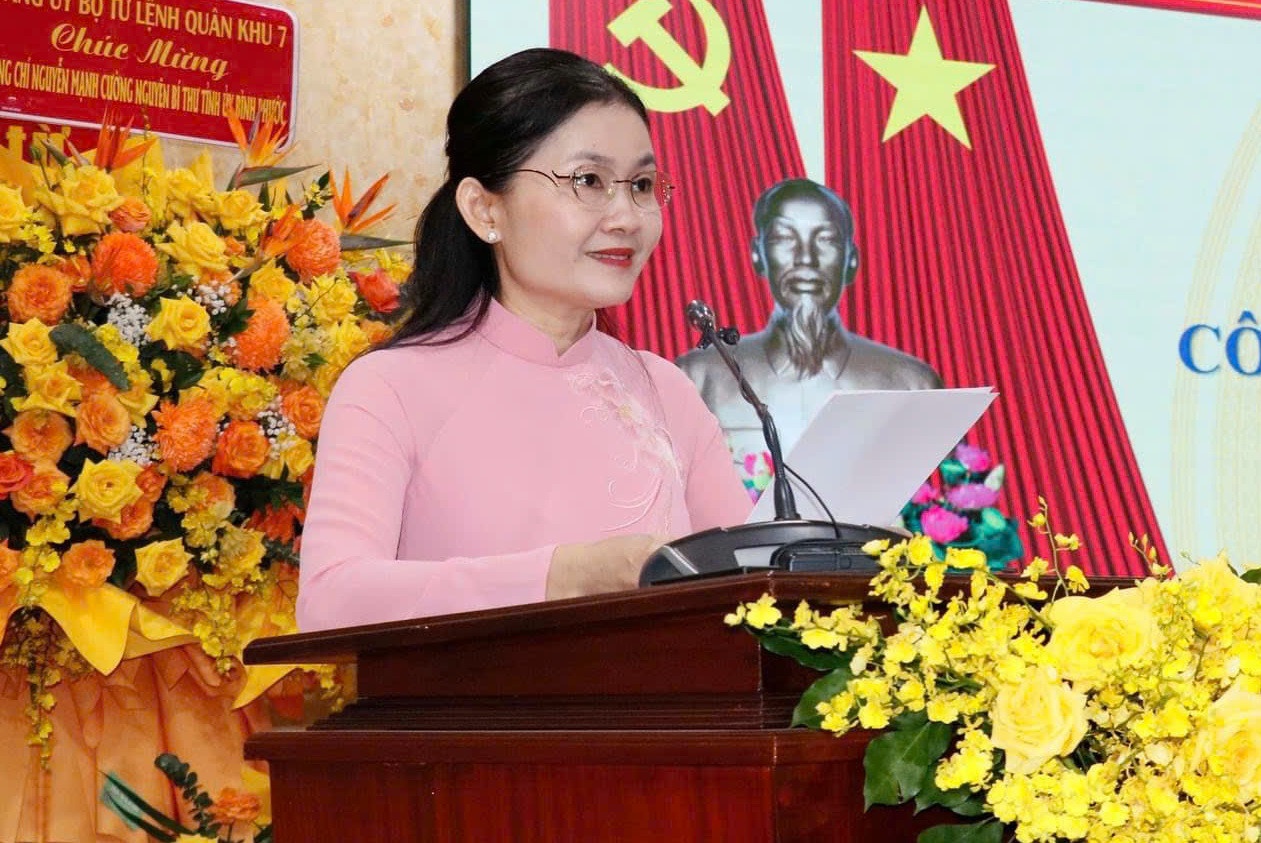 Ton Ngoc Hanh Binh Phuoc anh 1