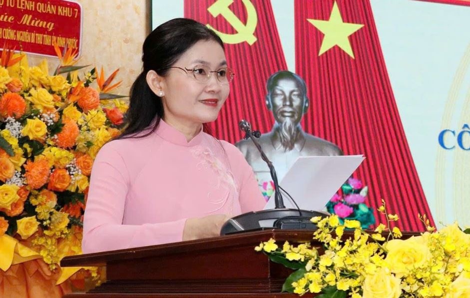 Thac si 8X lam Bi thu Tinh uy Binh Phuoc hinh anh