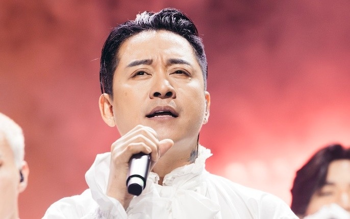 Giam doc So khong mua duoc ve 'Anh trai vuot ngan chong gai' Hung Yen hinh anh