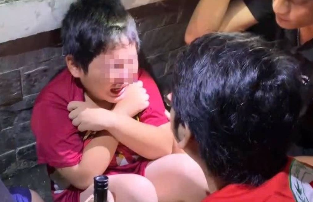 Cuu be trai 10 tuoi bi dien giat trong nha chay o trung tam TP.HCM hinh anh