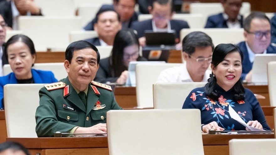 Quoc hoi quyet dinh cap tuong quan doi khong qua 415 nguoi hinh anh