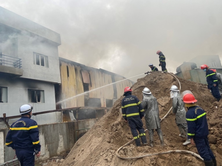 Chay Bat Trang anh 2