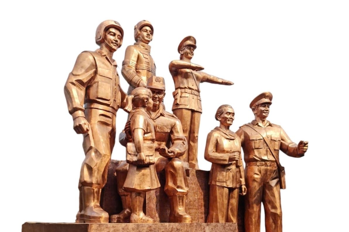 Xay dung Tuong dai Cong an nhan dan 'Vi binh yen cuoc song' tai TP.HCM hinh anh