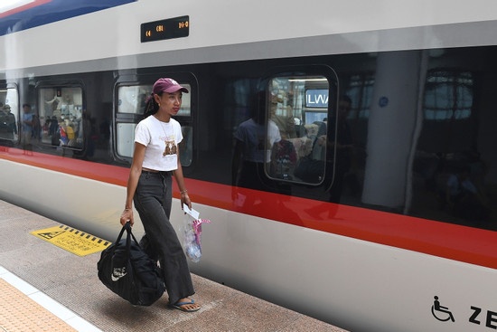 Ly do duong sat toc do cao Bac - Nam khong keo dai den Ca Mau? hinh anh