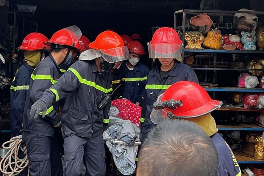 4 nguoi tu vong trong dam chay o trung tam TP Nha Trang hinh anh
