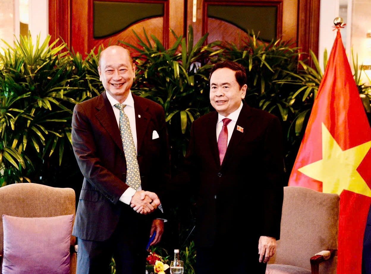 Chu tich Quoc hoi Singapore anh 1