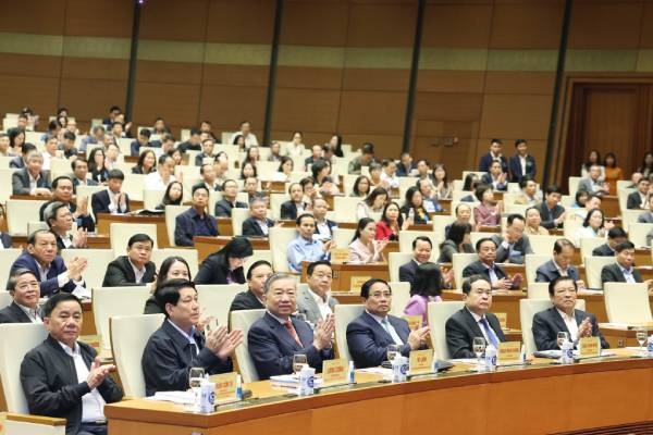 Hoi nghi quan triet, trien khai tong ket viec thuc hien Nghi quyet 18 hinh anh