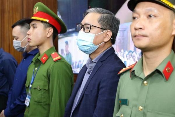Dai gia Nguyen Cao Tri duoc giam 2 nam tu hinh anh