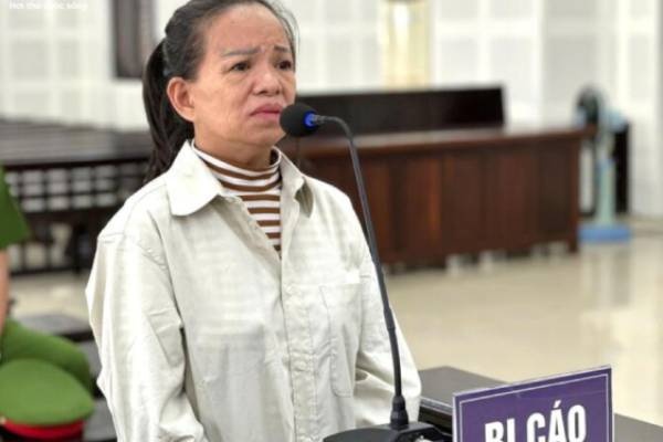 Nu quai lua lam ho so dat chiem doat tai san hinh anh