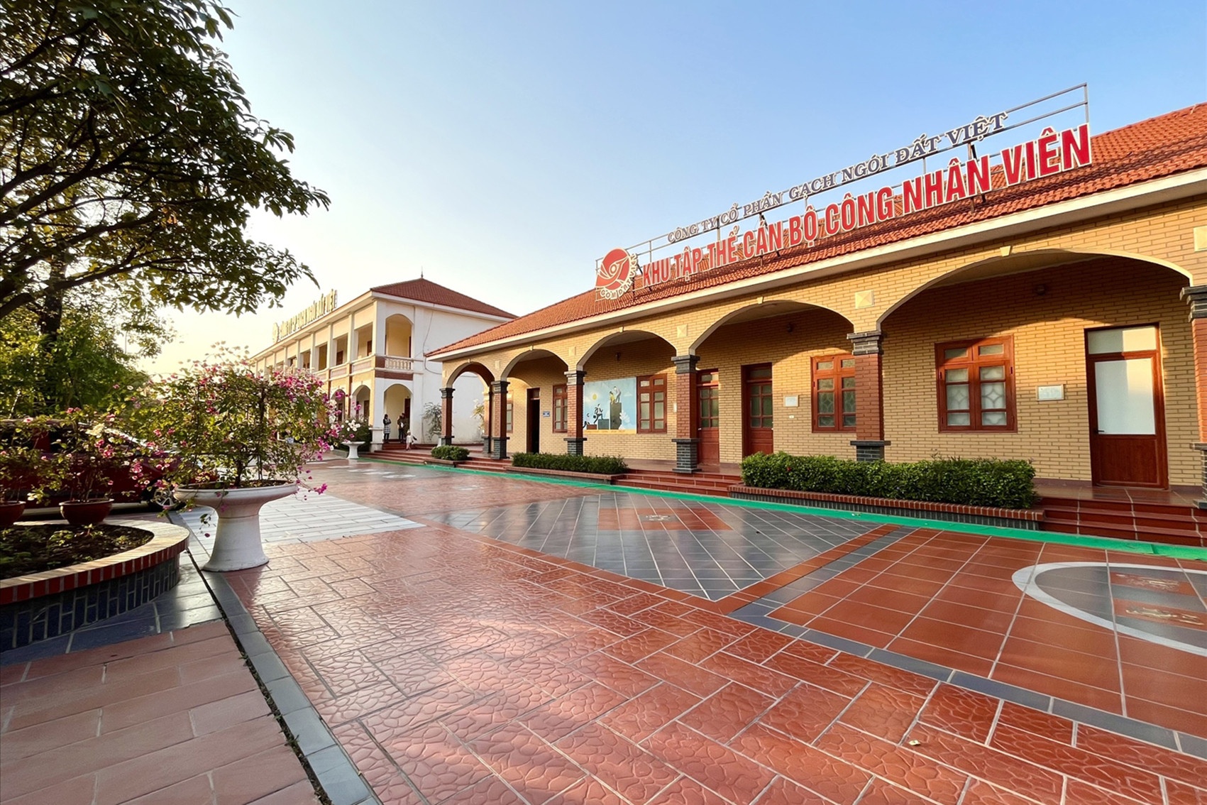 Gốm Đất Việt,  Quảng Ninh,  Cty Gốm Đất Việt,  Nguyễn Quang Mâu ảnh 1 Gom Dat Viet,  Quang Ninh,  Cty Gom Dat Viet,  Nguyen Quang Mau anh 1