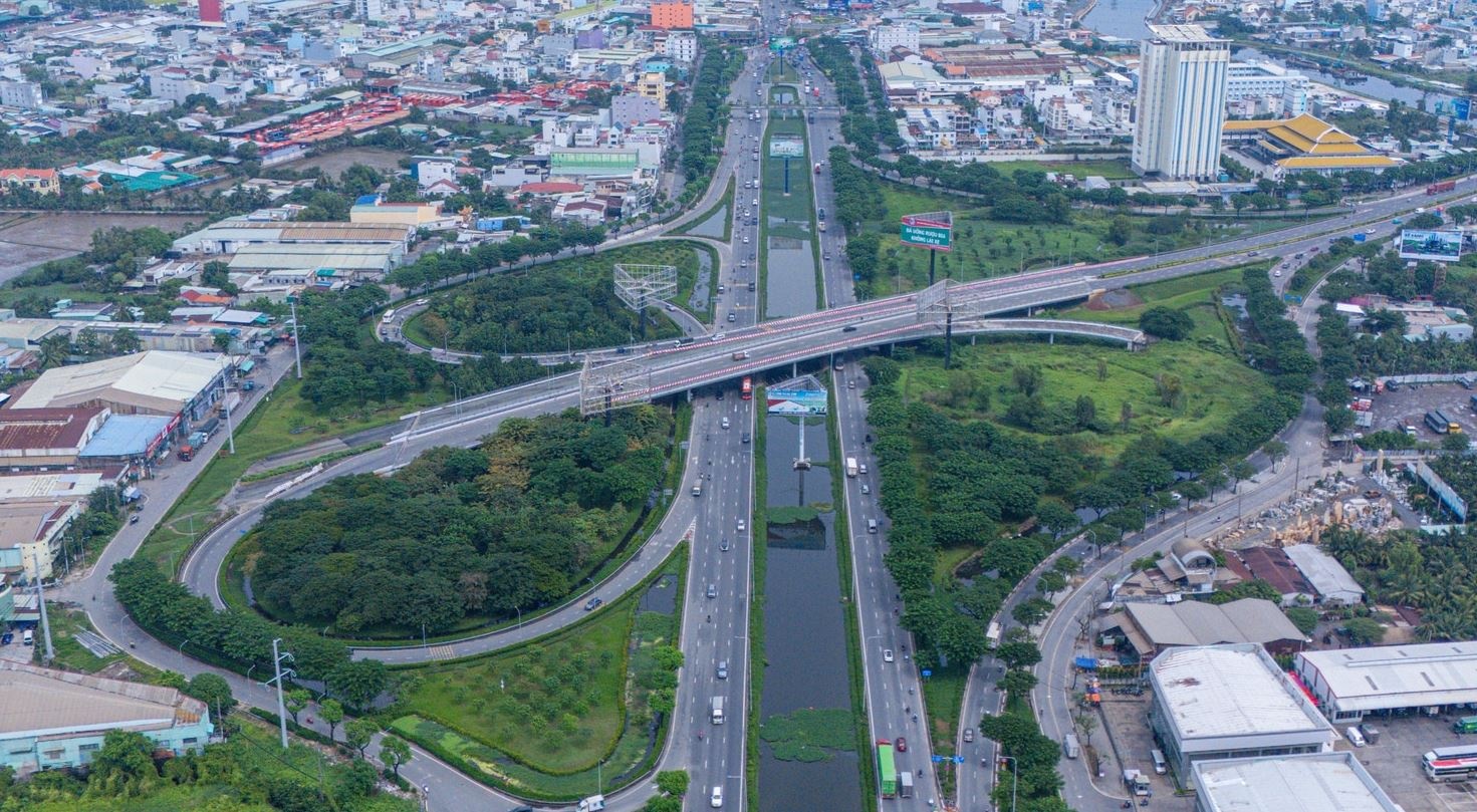 TP.HCM de xuat doi ten cong vien truoc Hoi truong Thong Nhat hinh anh