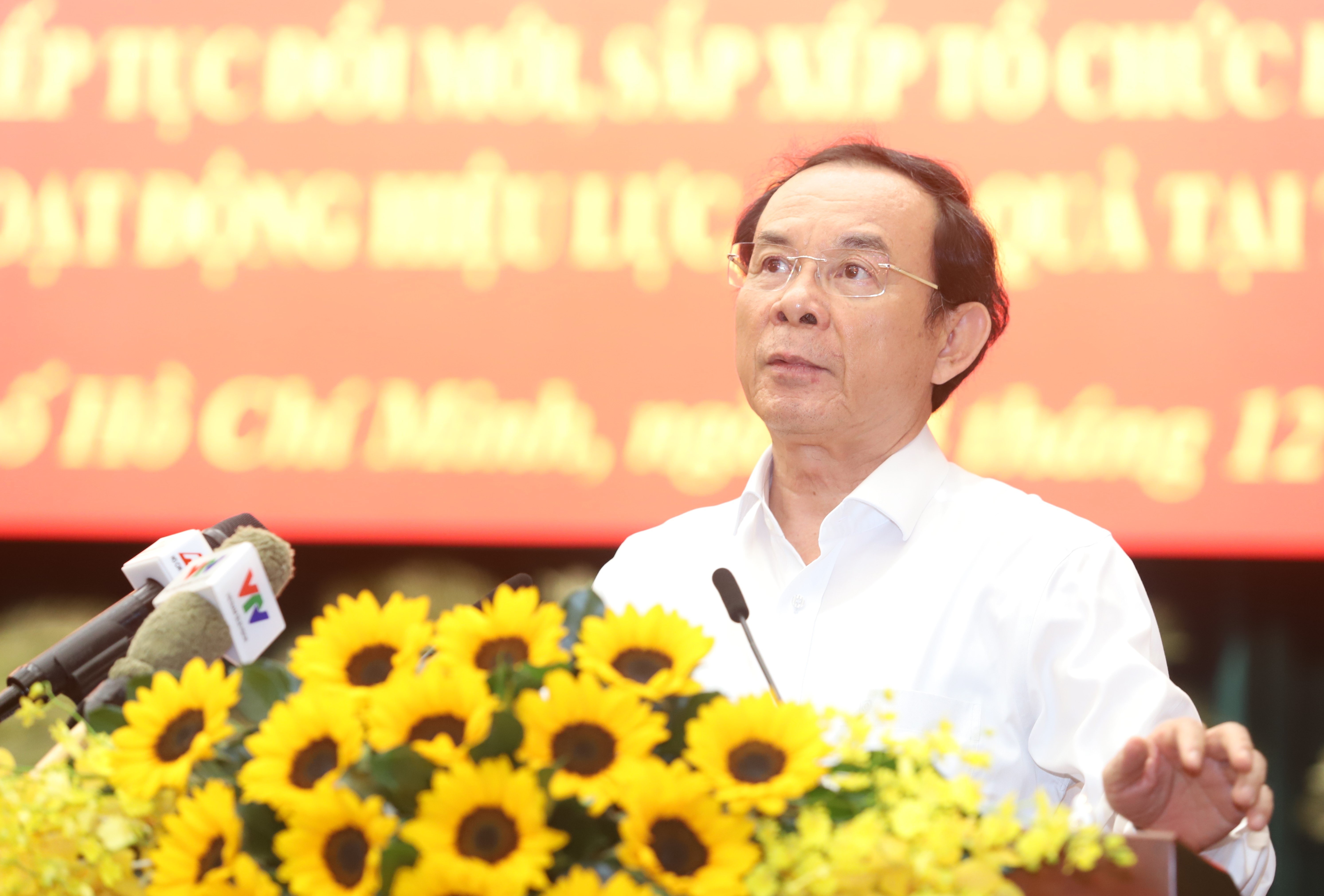 Nguyen Van Nen TP.HCM anh 1