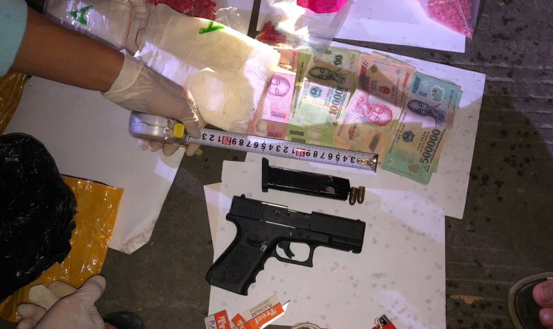 Xuyen dem truy bat anh 2