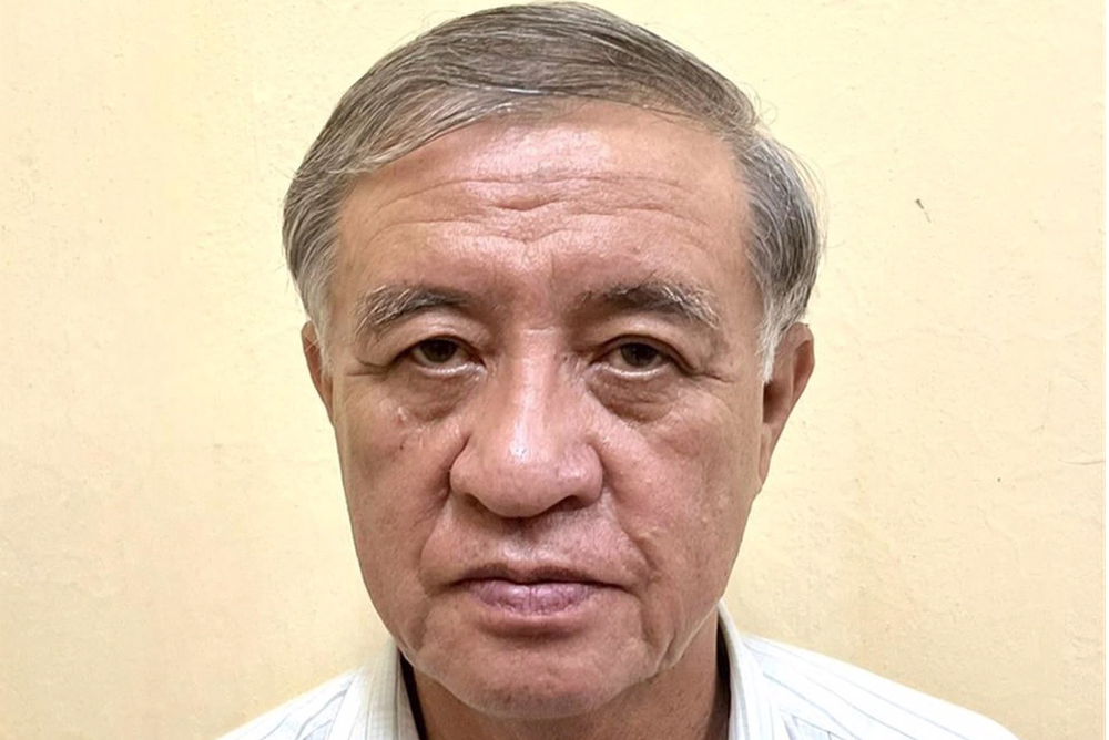 Xoa tu cach Pho Chu tich tinh Binh Thuan doi voi ong Nguyen Ngoc hinh anh